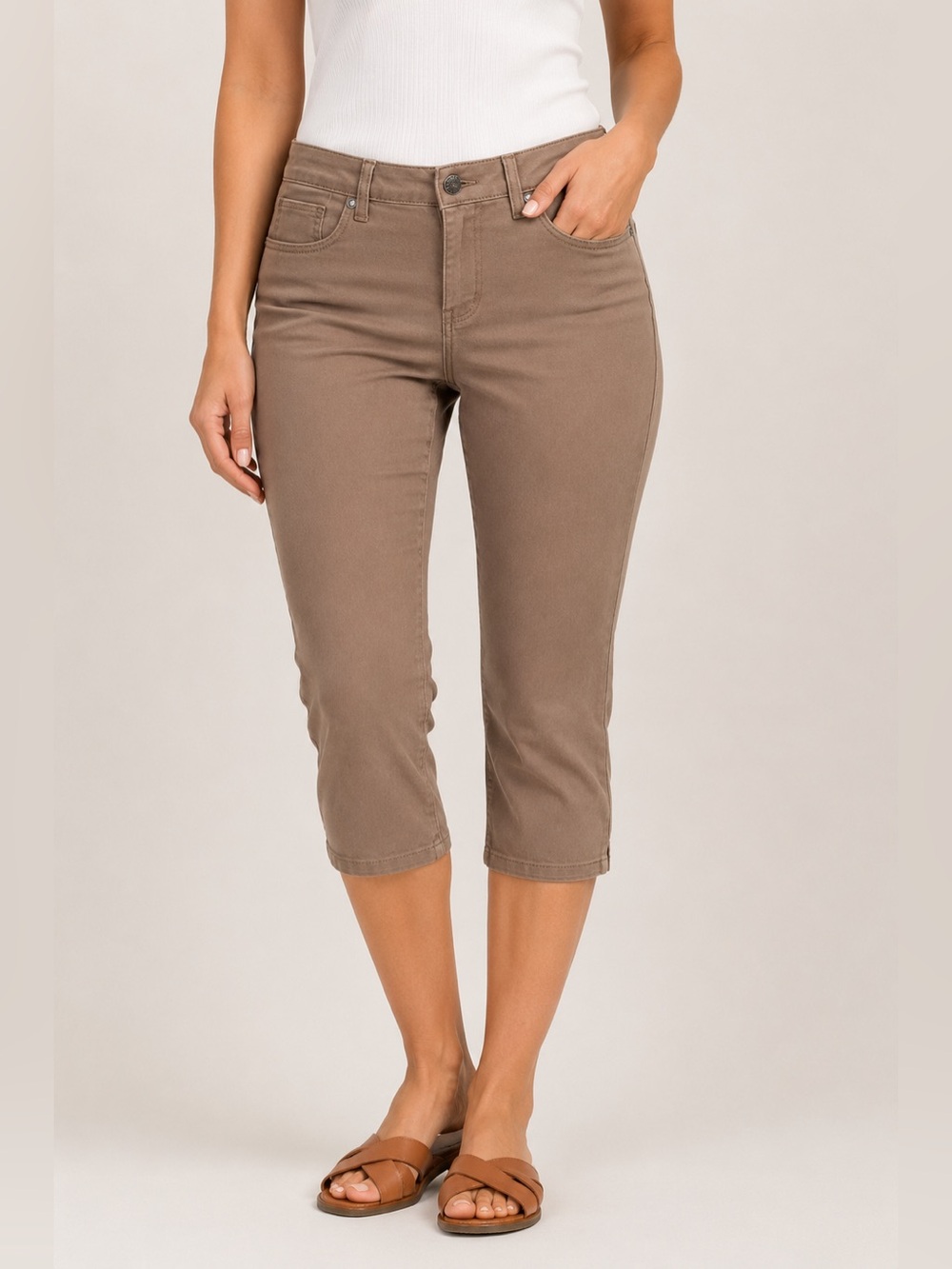 Hybrid & Company Brown Stretch Capri Pants Size 11